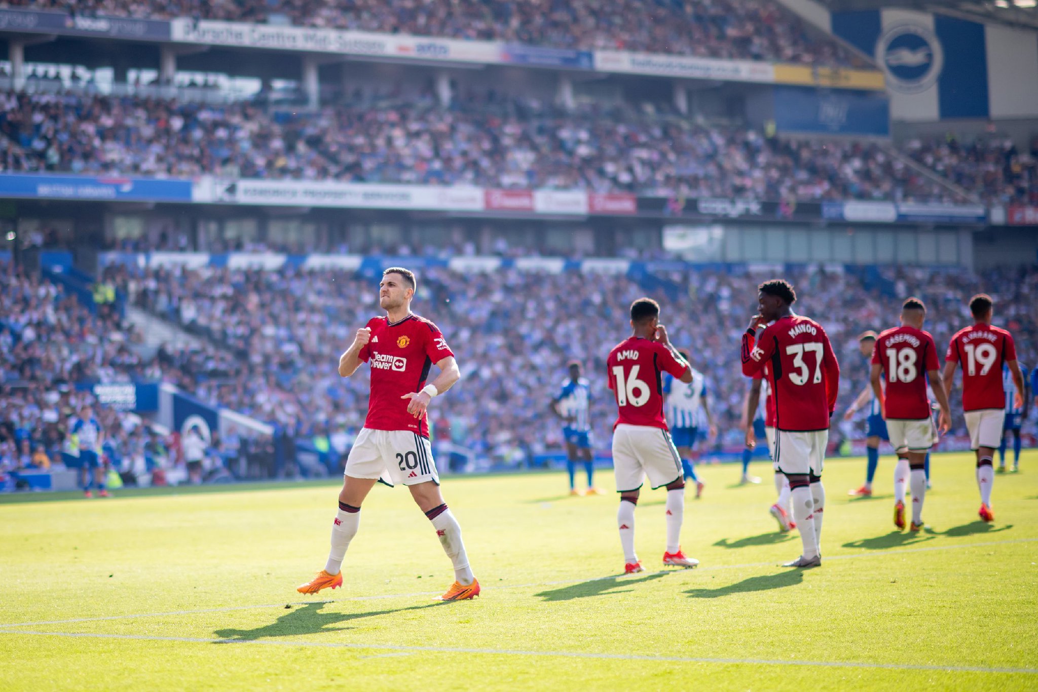 场可能使球 场可能使球