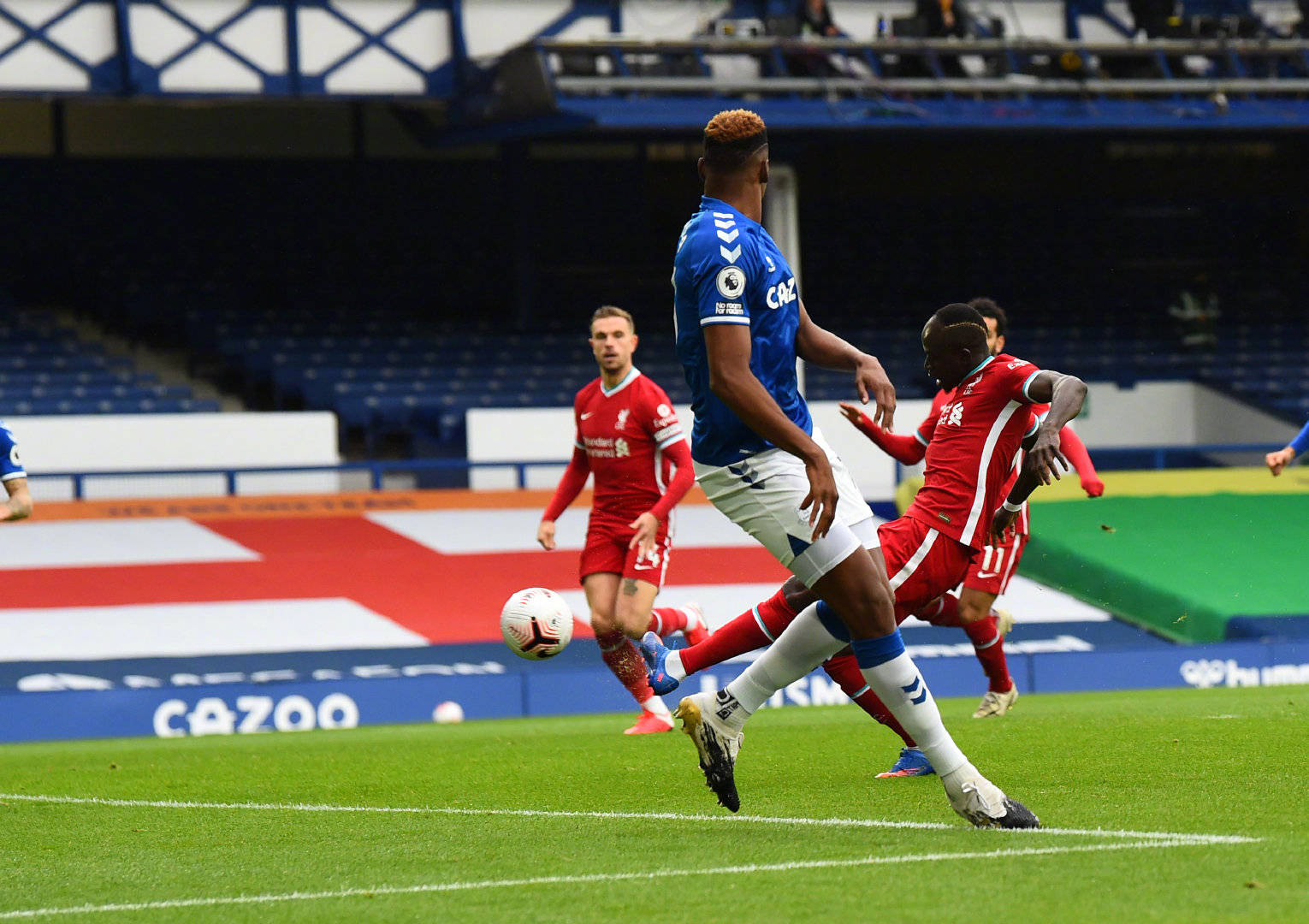 成功地从强 成功地从强